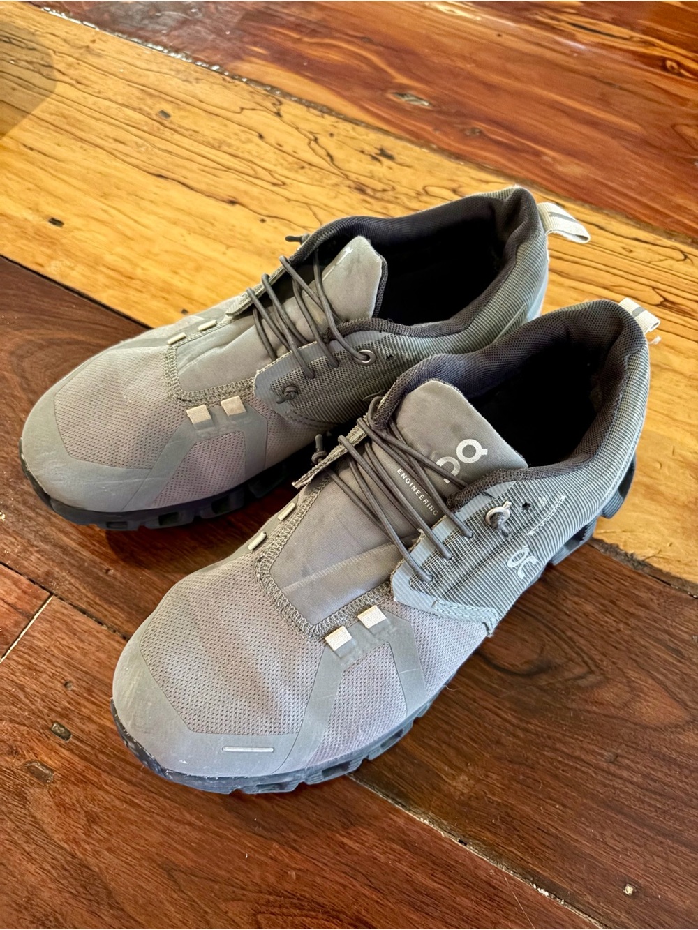 On Cloud Waterproof Men's Sneakers - Gray